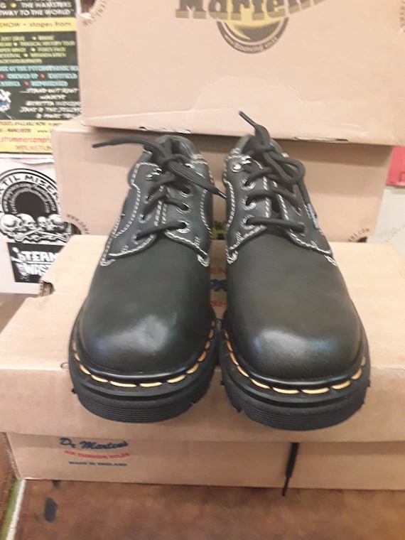 size 5 black dr martens