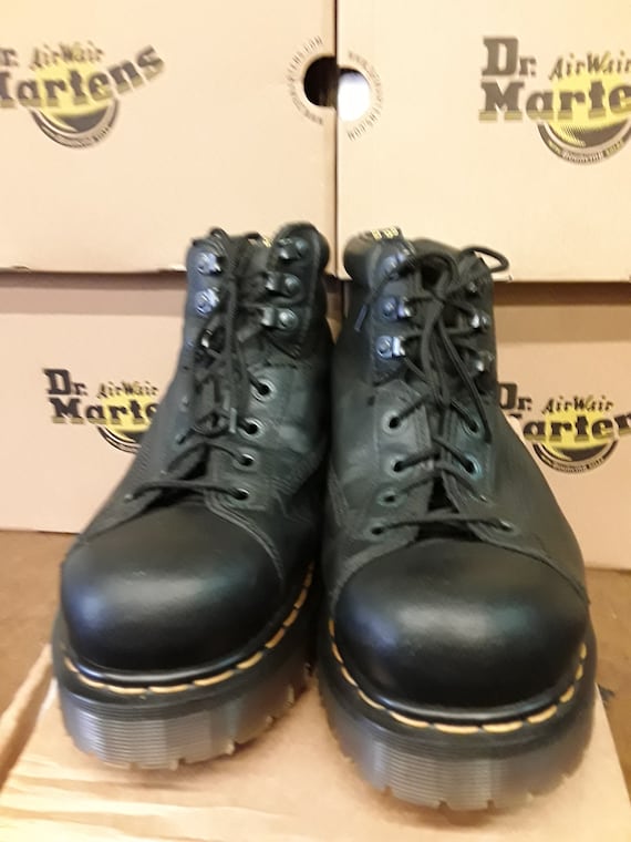 are dr martens good for hiking