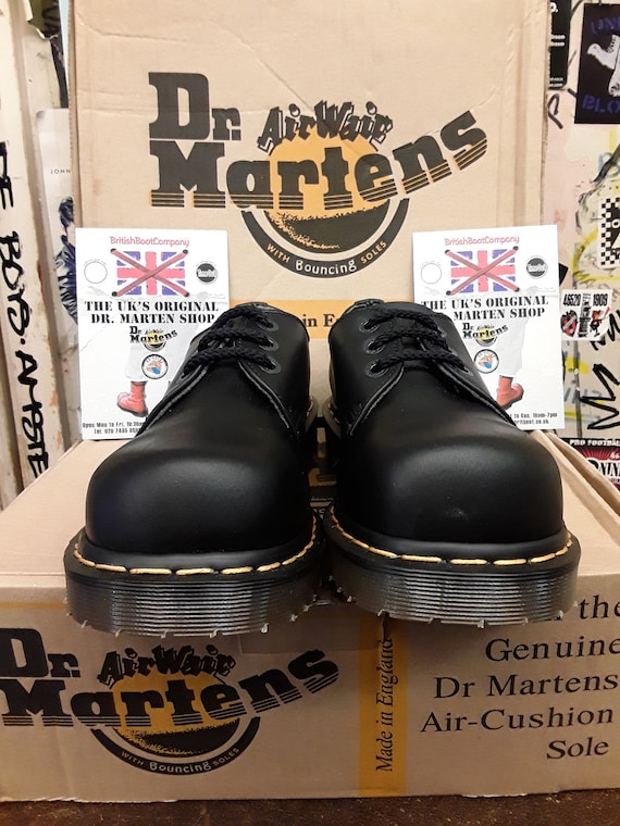 Dr Martens 2225 Black Waxy 3 Hole Steel Size 6 - Etsy Dr Martens 2225 Black Waxy 3 Hole Steel Size 6 - Etsy