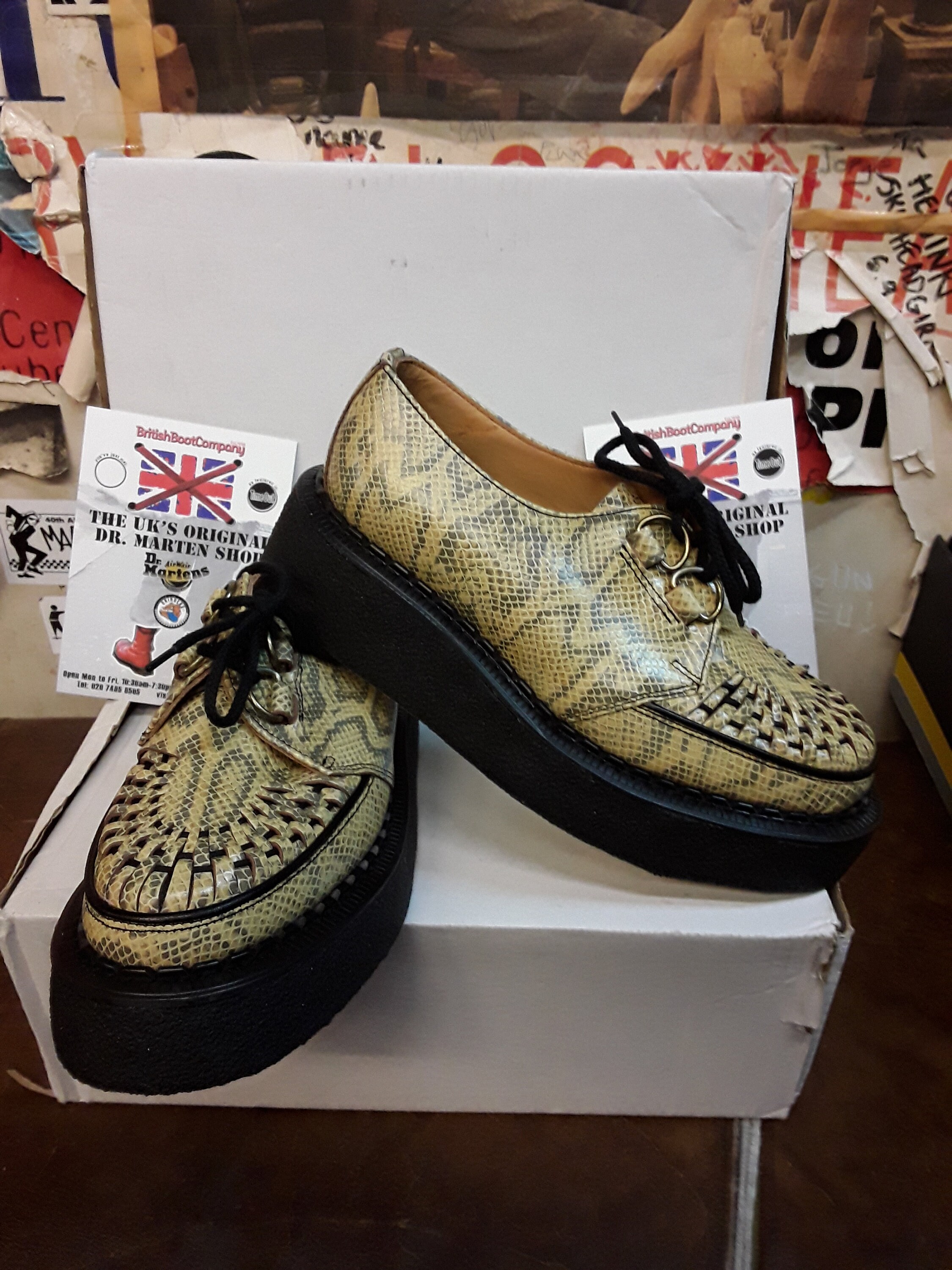 【sizeUK5】E COX 3588 LTD Robot George Cox White and Black 3588 Creepers Size 5 - Etsy