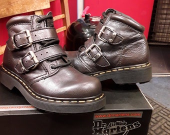 Dr Martens Silver/grey Strap Boot Size 