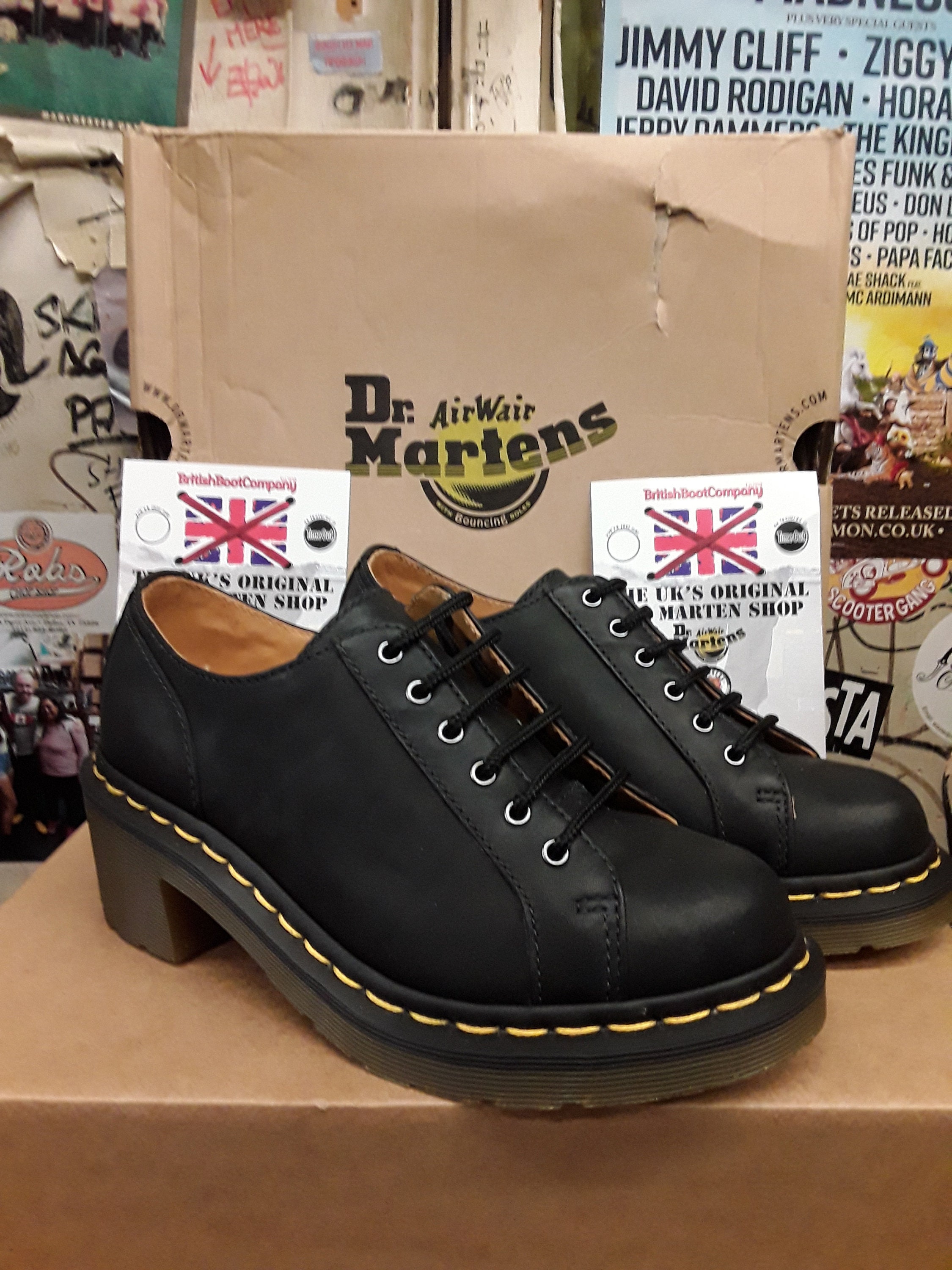 値下げ！ドクターマーチン　チェック　uk4 最終値下げ‼️LiSA着用♡Dr. Martens チェック柄 8ホール UK4