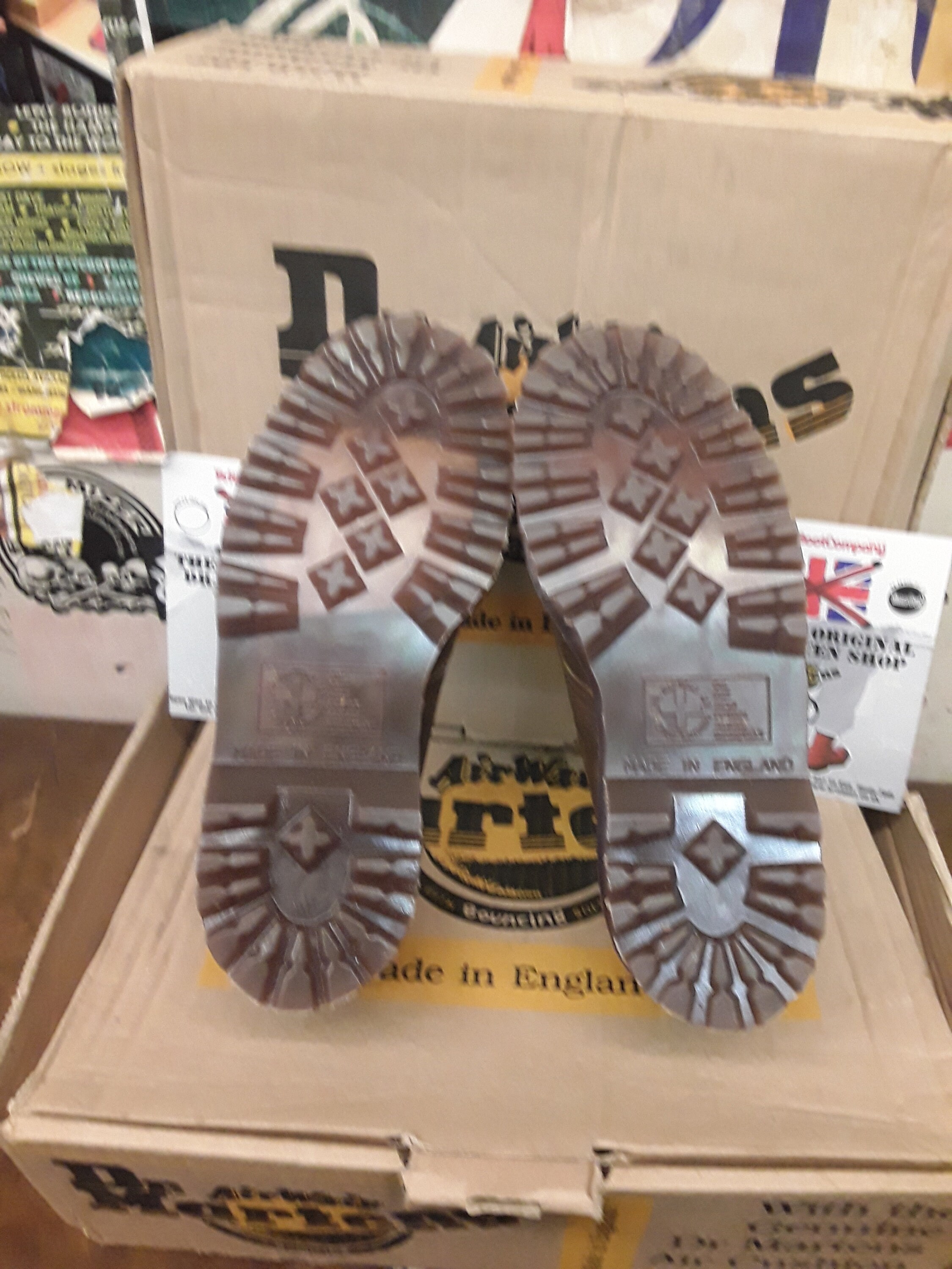 Dr.Martens 箱 Dr.Martens（ドクターマーチン） 【並行輸入品】ドクターマーチン 8