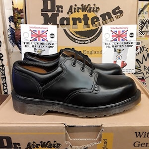 Dr Martens Made in England 3 Eyelet Padded Collar Shoe Size 5