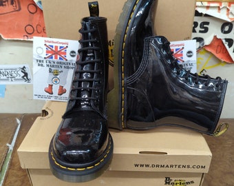 Dr martens charol 2025 negro