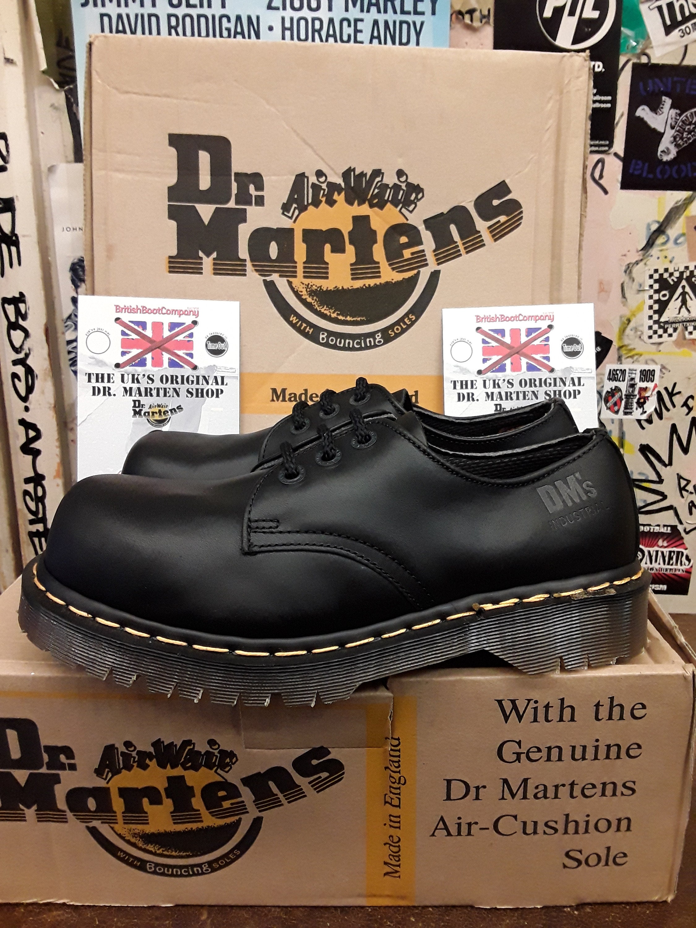 Dr Martens 2225 Black Waxy 3 Hole Steel Size 6 - Etsy
