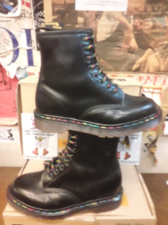 rainbow 1460 doc martens