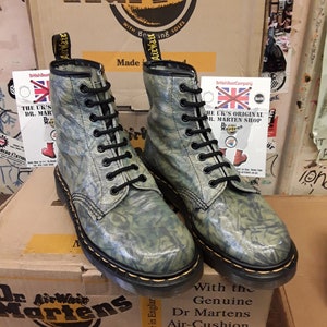 Dr Martens 1460 Marble Effect 8 Hole Size 6