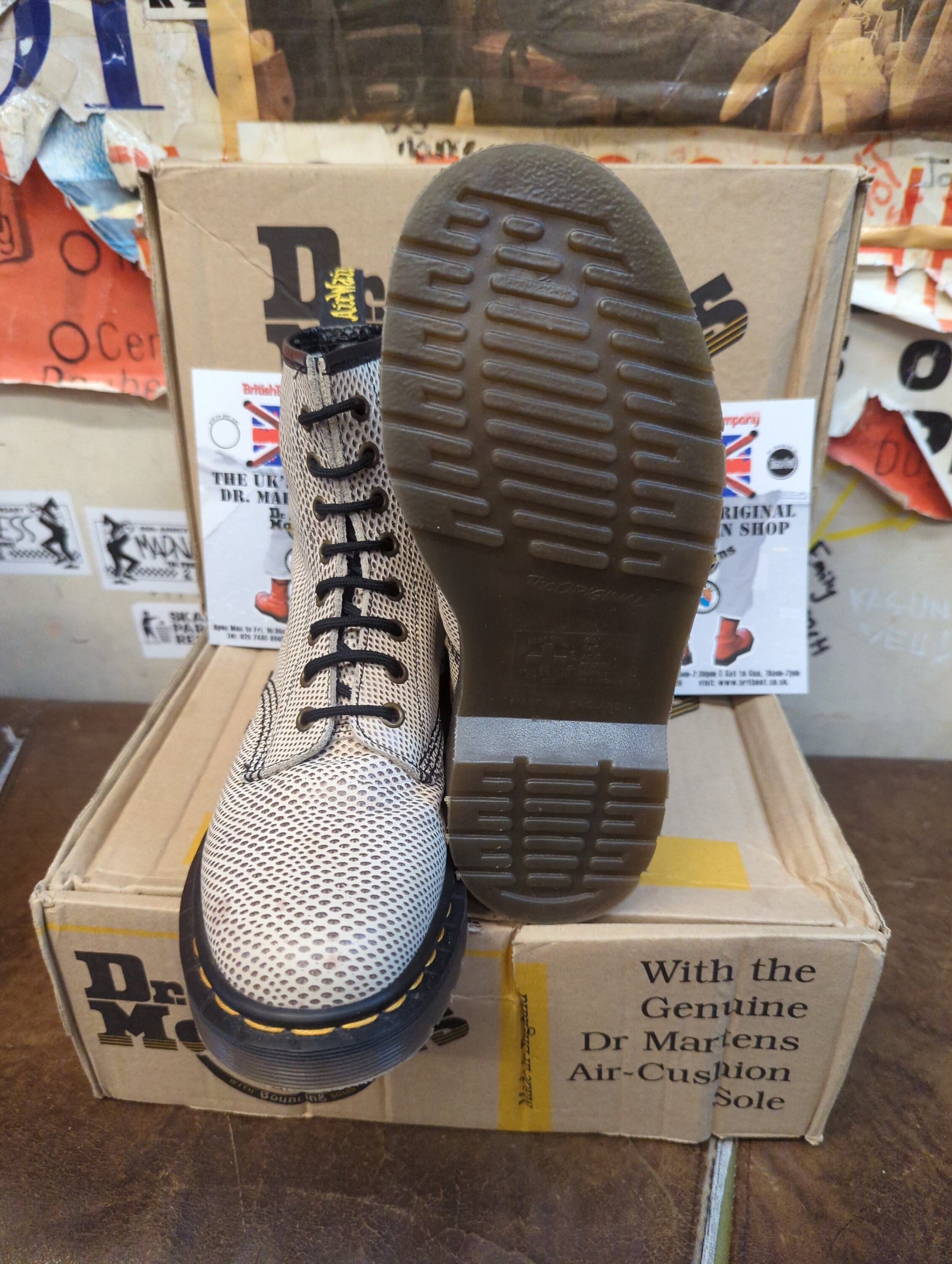 Dr martens shop 146 snake