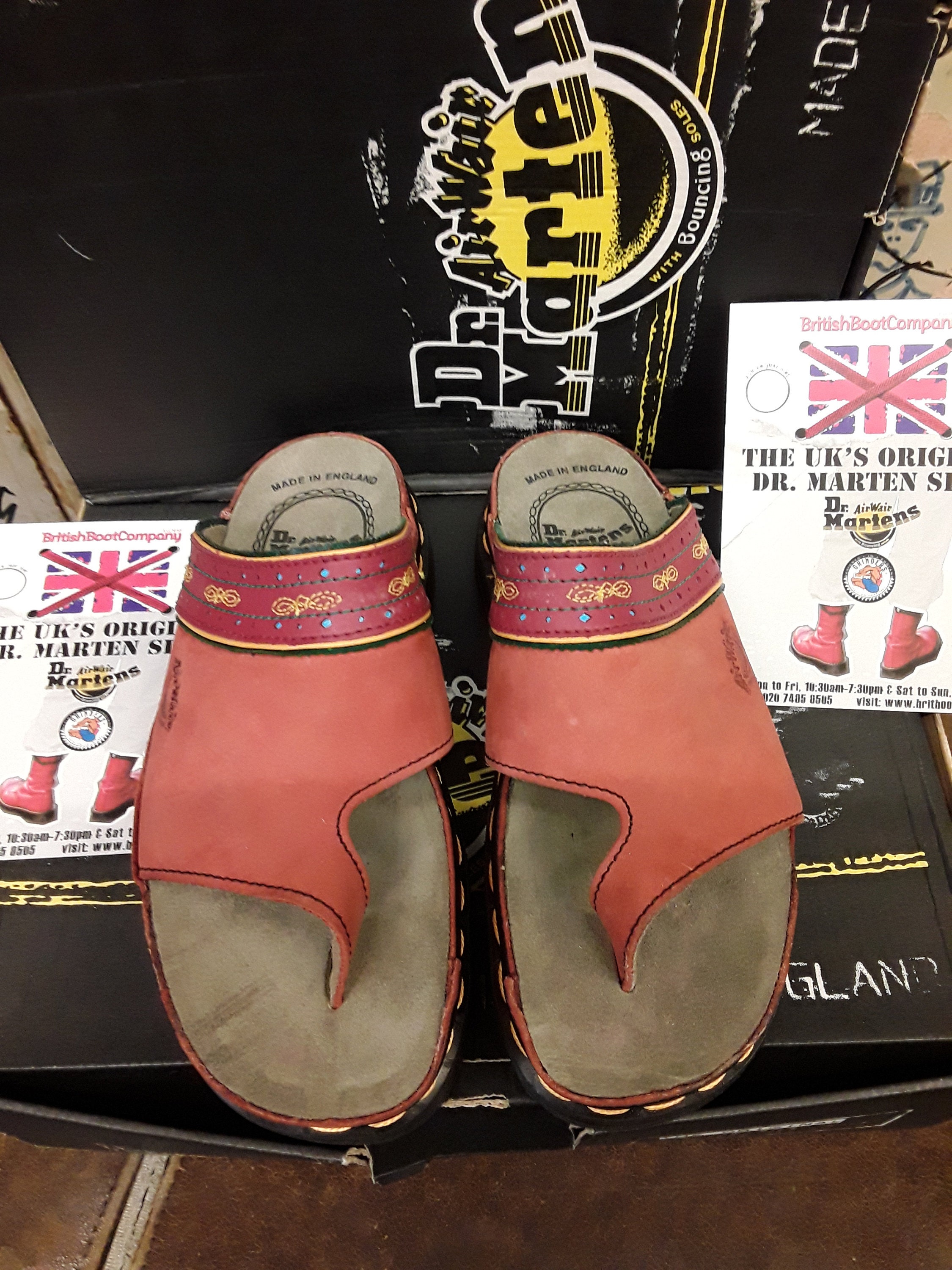 size 6 dr martens sandals