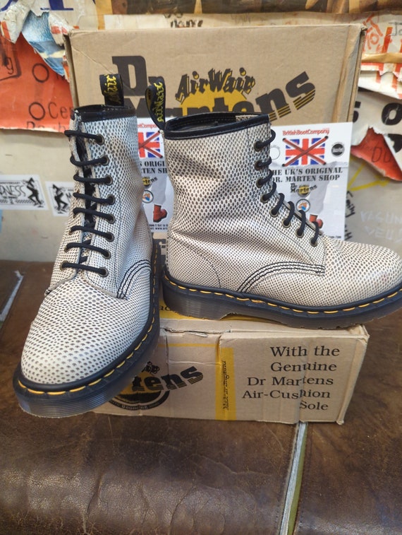 Doc martens hot sale peau de serpent