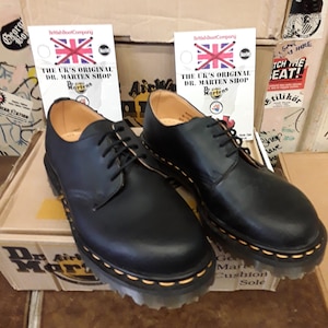 Dr Martens 1561 Made in England  Black Greasy Shoe Size 5