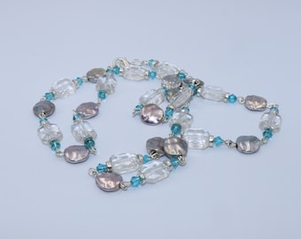 Collier Cristal fait main en perles transparentes, argentées et bleues
