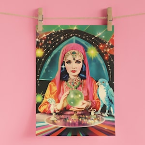 Fortune Teller Retro Kitsch Print, Quiromancia Bruja Bruja, Cartel de arte retro vintage A4, peculiar arte de pared gótico pagano Wicca, decoración del hogar de los años 70