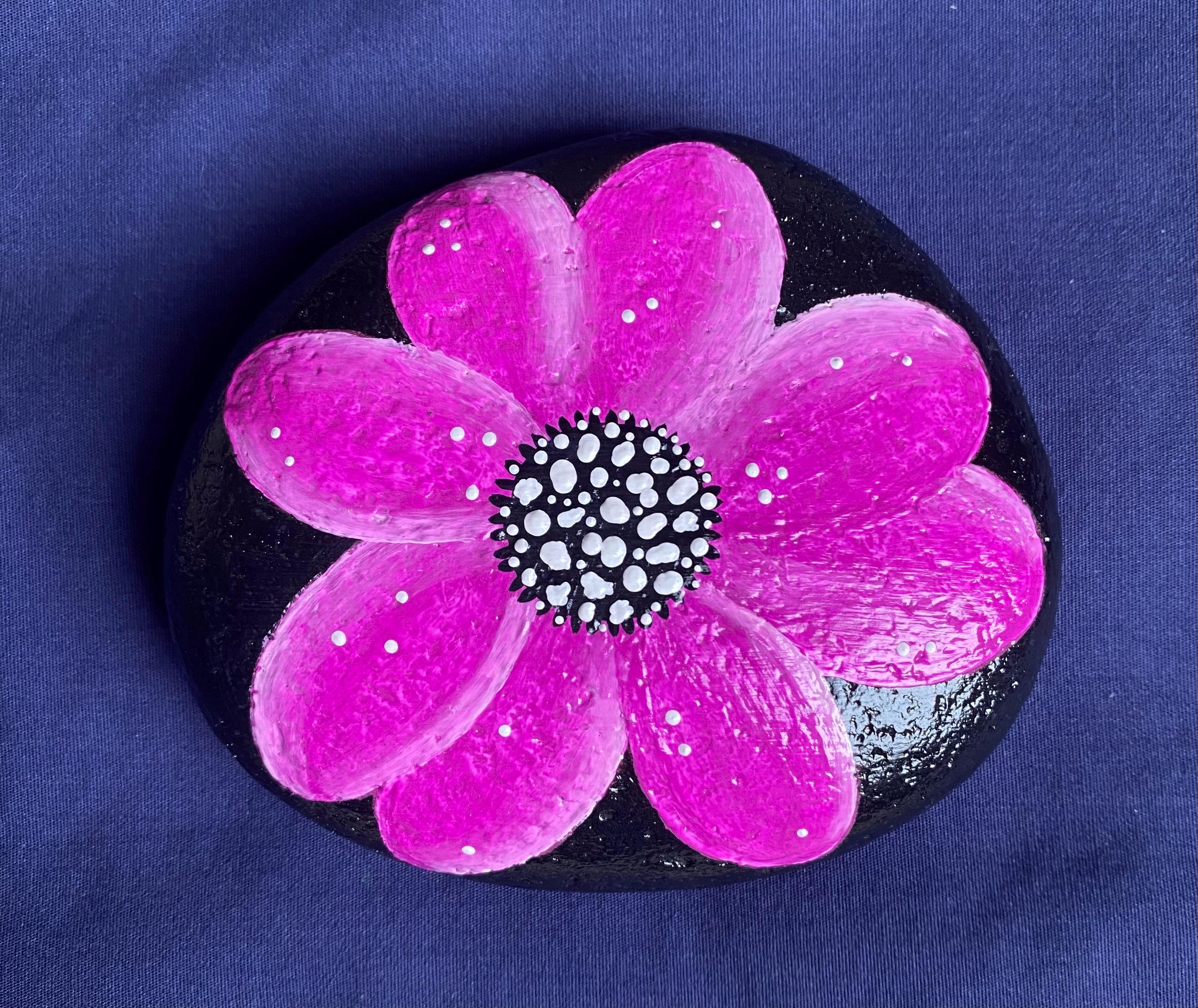 Flower Painted Rock: Daisy Painted Stone, Floral Home Decor and Gifts ...