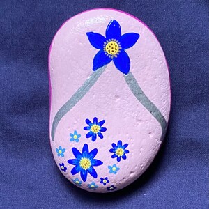 Flip flop shop rock painting