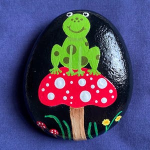 Frog Painted Rock: Mushroom Garden Decor