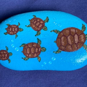 16+ Turtle Painted Rock