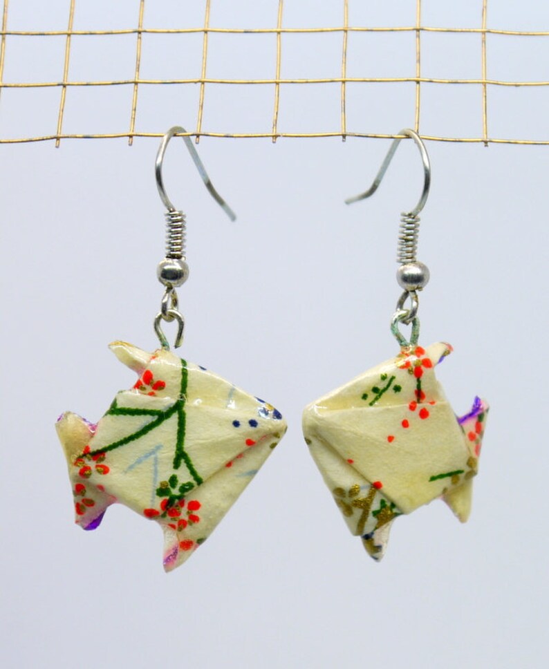 Boucles doreilles de petits poissons Flores