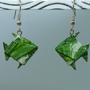 Boucles doreilles de petits poissons Vert