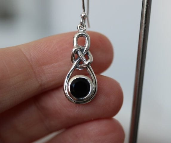 Anello vintage in argento sterling 925 con onice nero autentico celtico - Italia