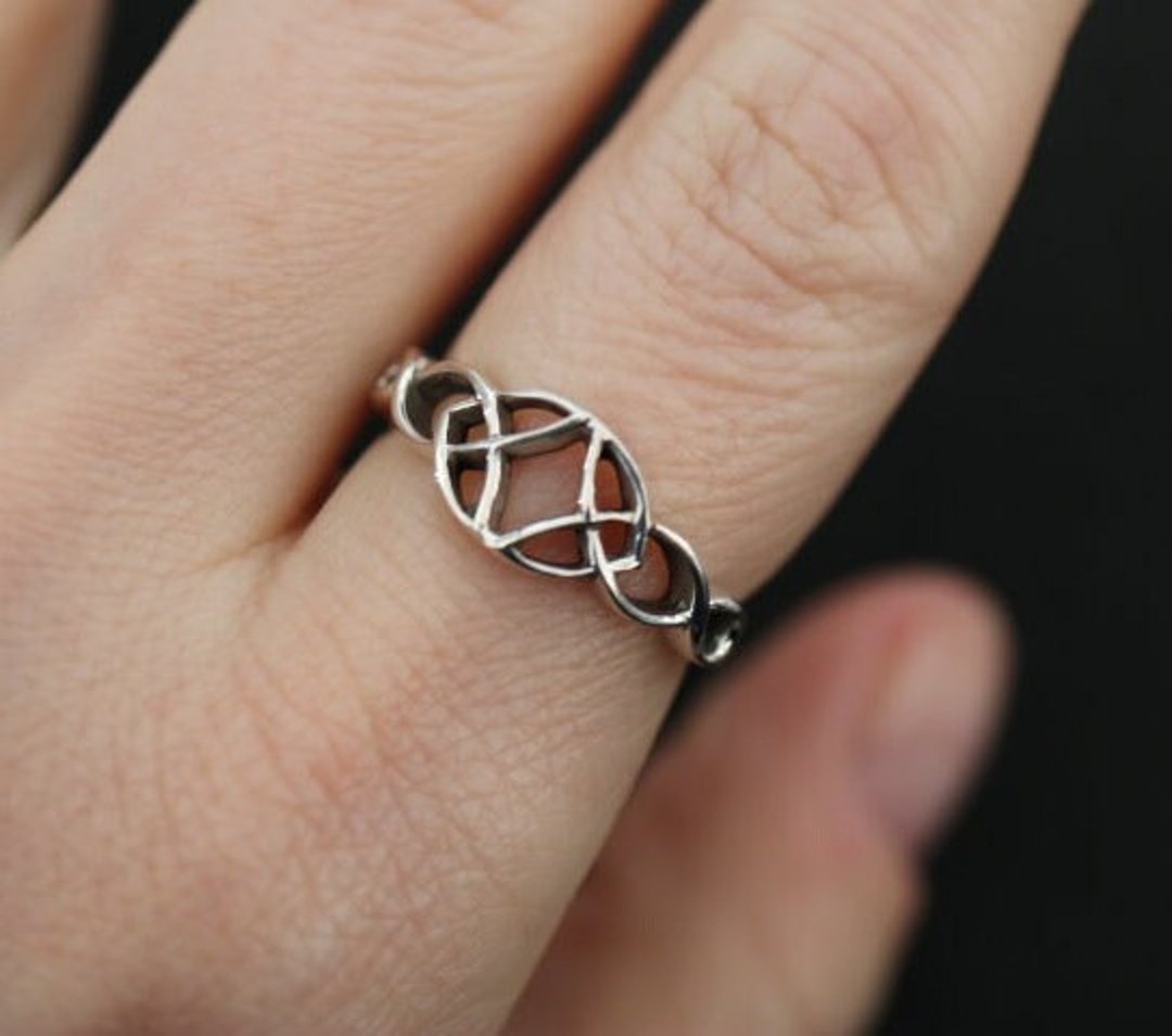 ケルト トリニティ ノット リング | 925 スターリング シルバー - Etsy