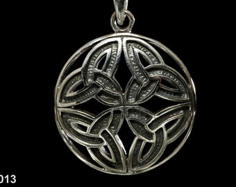 Celtic Trinity Knot Pendant | 925 Sterling Silver