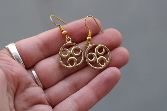 真鍮トライバルデザインイヤリング - Etsy 日本