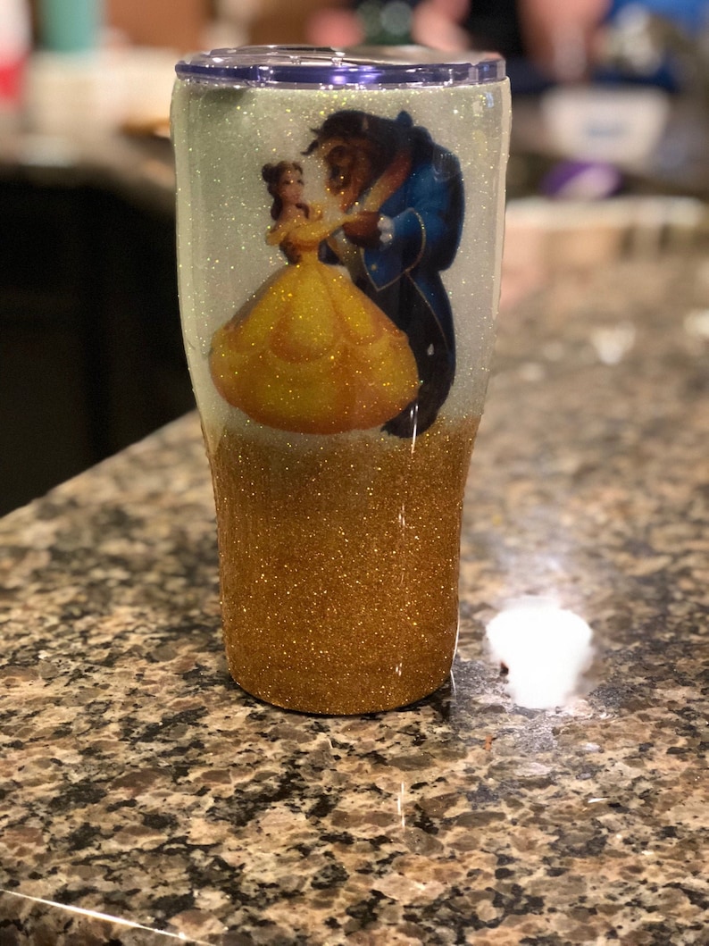 Personalisierte Disney Prinzessin Belle Schönheit und das Biest 20 oder 30 Unze Glitter Tumbler Bild 1