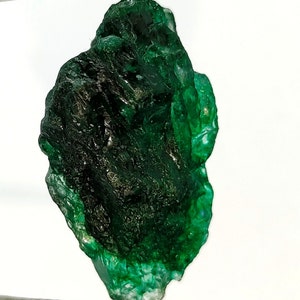 Natural Green Emerald Zambia Rough Loose Gemstone Genuine Green Emerald Zambian Rough Gemstone M99
