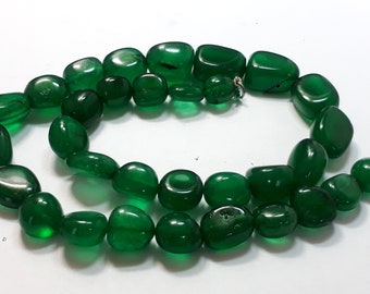 Details about 425 Cts Natural Zambian Green Emerald Naggat Plan Cabochon Gemstone Necklace Details about 425 Cts Natural Zambian Green Emerald Naggat Plan Cabochon Gemstone Necklace