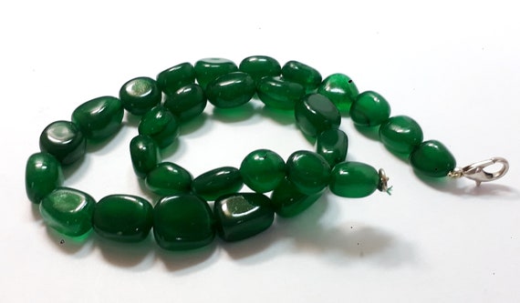 Details about 425 Cts Natural Zambian Green Emerald Naggat Plan Cabochon Gemstone Necklace Details about 425 Cts Natural Zambian Green Emerald Naggat Plan Cabochon Gemstone Necklace