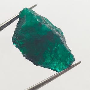 Natural Green Emerald Zambia Rough Loose Gemstone Emerald Zambian Rough Gemstone B44-5