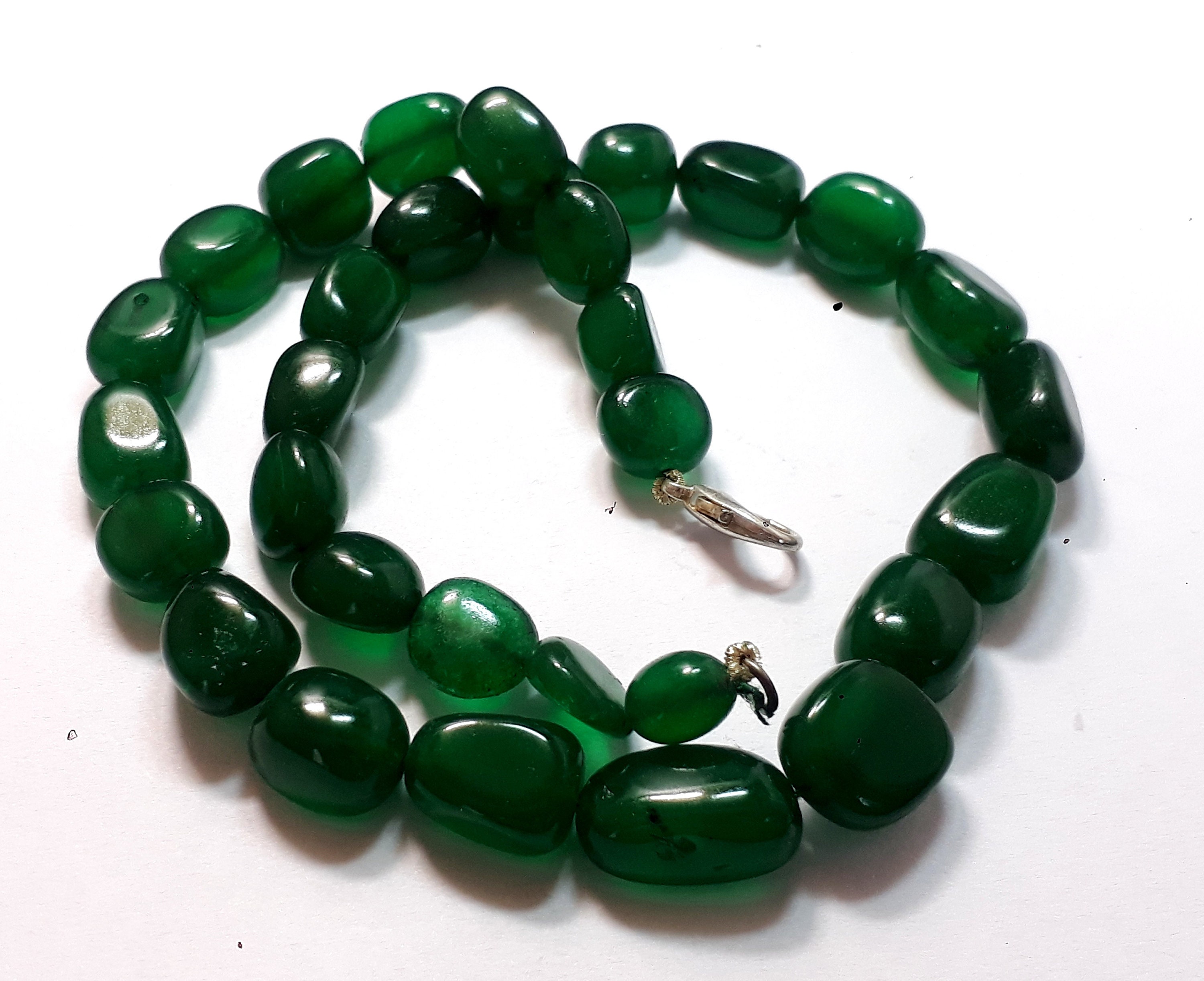 Details about 425 Cts Natural Zambian Green Emerald Naggat Plan Cabochon Gemstone Necklace Details about 425 Cts Natural Zambian Green Emerald Naggat Plan Cabochon Gemstone Necklace