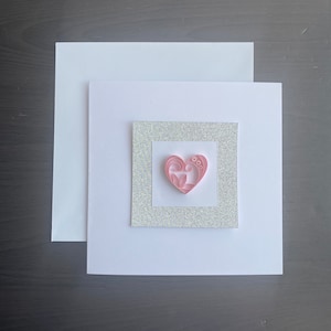 Rosa Herzkarte, handgemachte Quilling-Kunst macht jede Karte einzigartig - Personalisiert mit der Botschaft Ihrer Wahl, Jahrestag, Valentinstag