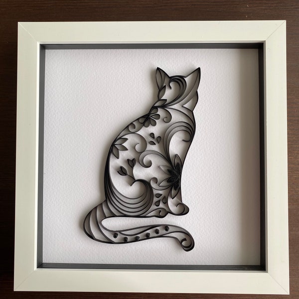 Art de quilling de chat noir dans un cadre blanc - nouvelle décoration de chambre de bébé et cadeau pour amoureux des chats