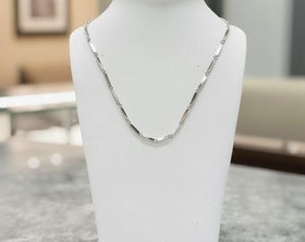 Collar ~ Minimalista ~ Plata de Ley