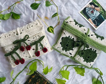 Protège-livres au crochet Cherry & Ivy