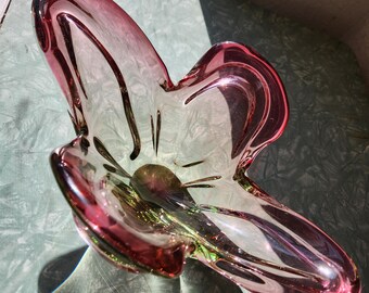 Vintage Mid-Century Murano Murano-Style Handblown Art Glass Ashtray Bowl Trinket Bowl Decorative Display