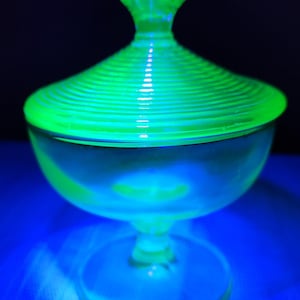 Fostoria Uranium Vaseline Glass Pedestal Candy Dish With Lid