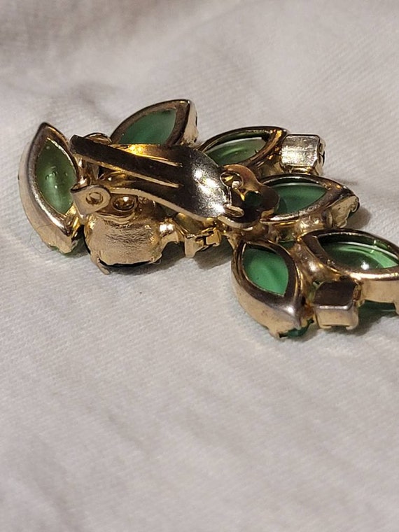 Beautiful Vintage Green Rinestone Earrings - image 7