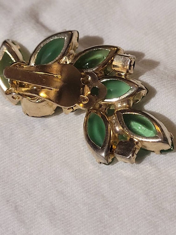 Beautiful Vintage Green Rinestone Earrings - image 5