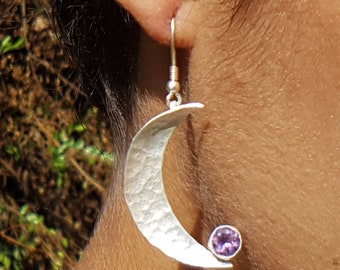 Boucle d’oreille Crescent moon single en argent fin avec améthyste boho hippie pièce unique faite à la main