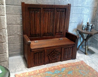 Dollhouse Miniature Tudor Medieval SETTLE High Back Bench with Blanket Storage Chest, Handcarved Linenfold Tudor Rose