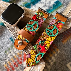 Trippy Hippy Era Rainbow Daisy Floral Leather Apple Watchband