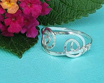 Silver Wave Ring, Swirl Ring, Silver Rings, Handcrafted Rings, Hammered Jewelry, Rings for Women, Unique Rings, Presence Jewelry