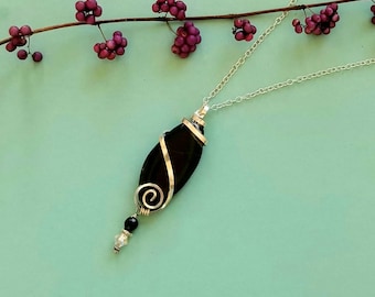 Surrounded Necklace, Banded Agate Pendant Necklace, Swirl Necklace, Wire wrapped jewelry, Gemstone jewelry, Presence Jewelry, Boho Necklace