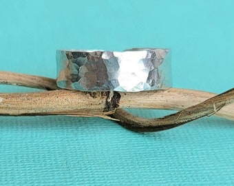 Hammered Ring, Hammered Aluminum Ring,  Handcrafted Ring, Unique rings, Original Rings, Presence Jewelry, Handmade Rings