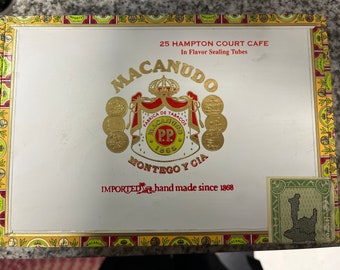 Macanudo Vintage Cigar Box