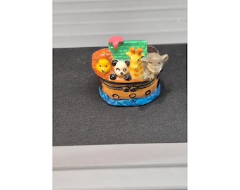 Noah's Ark Hinged Trinket Box Ceramic Animal Collectible Lion Giraffe Elephant